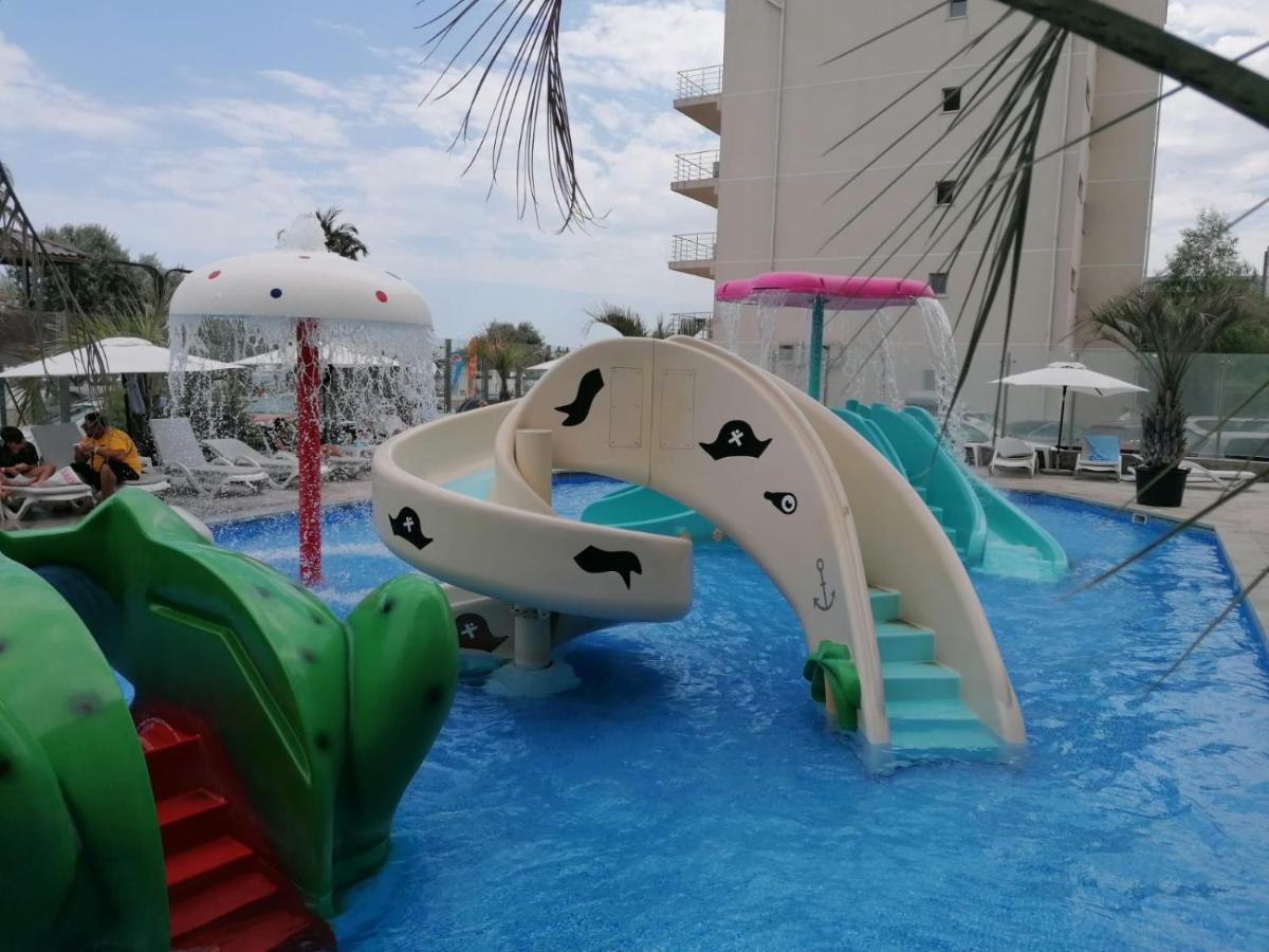 Greenview Alezzi Beach Resort 那沃达利 外观 照片